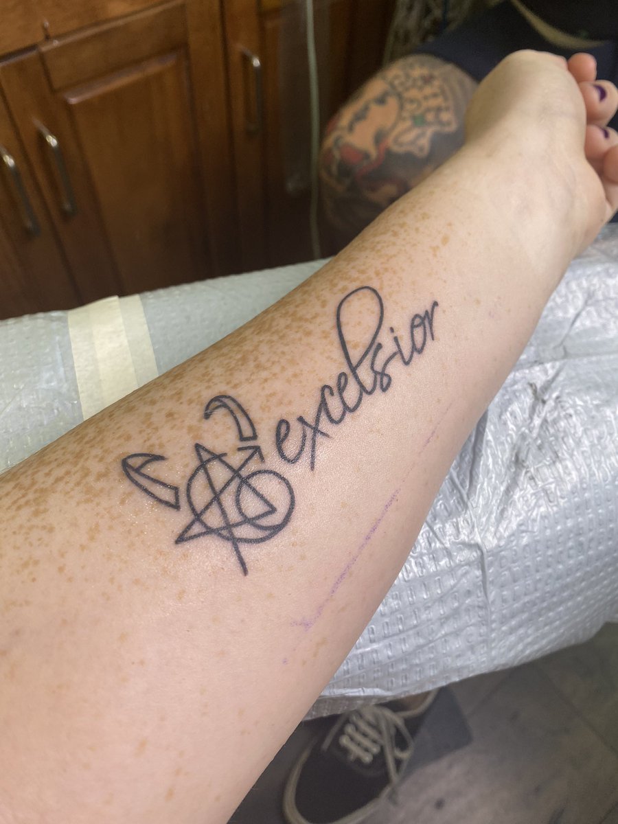 HarleyGrace93's tweet photo. When in #DelrayBeach and #Boca, you get a tattoo to show off your love of #Marvel. 😊 #Tattoo https://t.co/YduaWxr8OS
