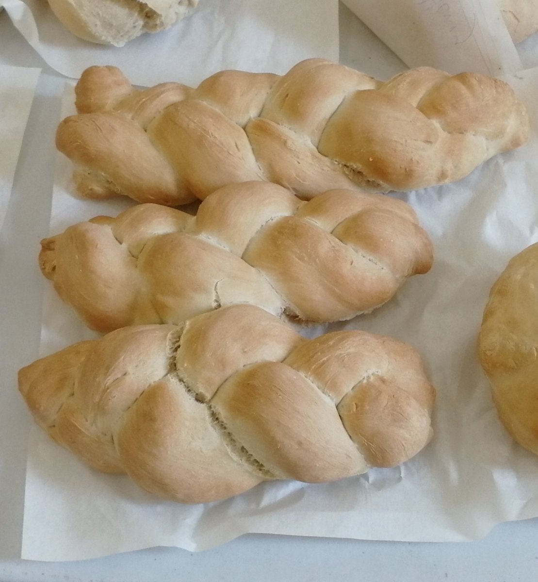 What a great week <a href="/UppinghamSchool/">Uppingham School</a> with <a href="/HolroydHowe/">Holroyd Howe</a> for Bread Making,part of the enrichment programme for pupils, loved giving something back for the pupils to take away with them😊 #TeamUppingham #OlisPatch <a href="/OxfordAndrew/">Andrew Oxford</a> <a href="/Rachael48432853/">Rachael Wilson</a> @ChefSi71 <a href="/SarahMccubbin6/">Sarah Mccubbin</a> @chefysimon