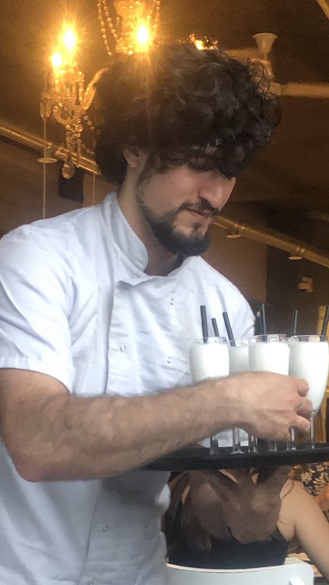 De plek waar je misschien wel de lekkerste sgroppino‘s van #Nijmegen drinkt: bij de <a href="/DePizzabakkers/">De Pizzabakkers</a> aan het Kelfkensbos