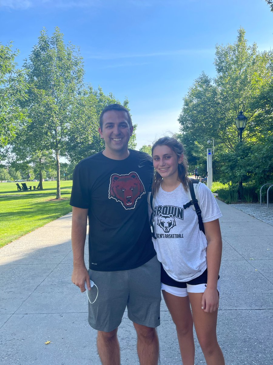 bellaschulman15's tweet photo. Thank you so much to the WBB Program at Brown University for the invite to yesterday’s Elite Camp. It was great working with the coaching staff and players! @CoachMoLeBlanc @CoachTPatch @BrownHoops @1on1YourShotOn1 https://t.co/K3dyjWgUYz