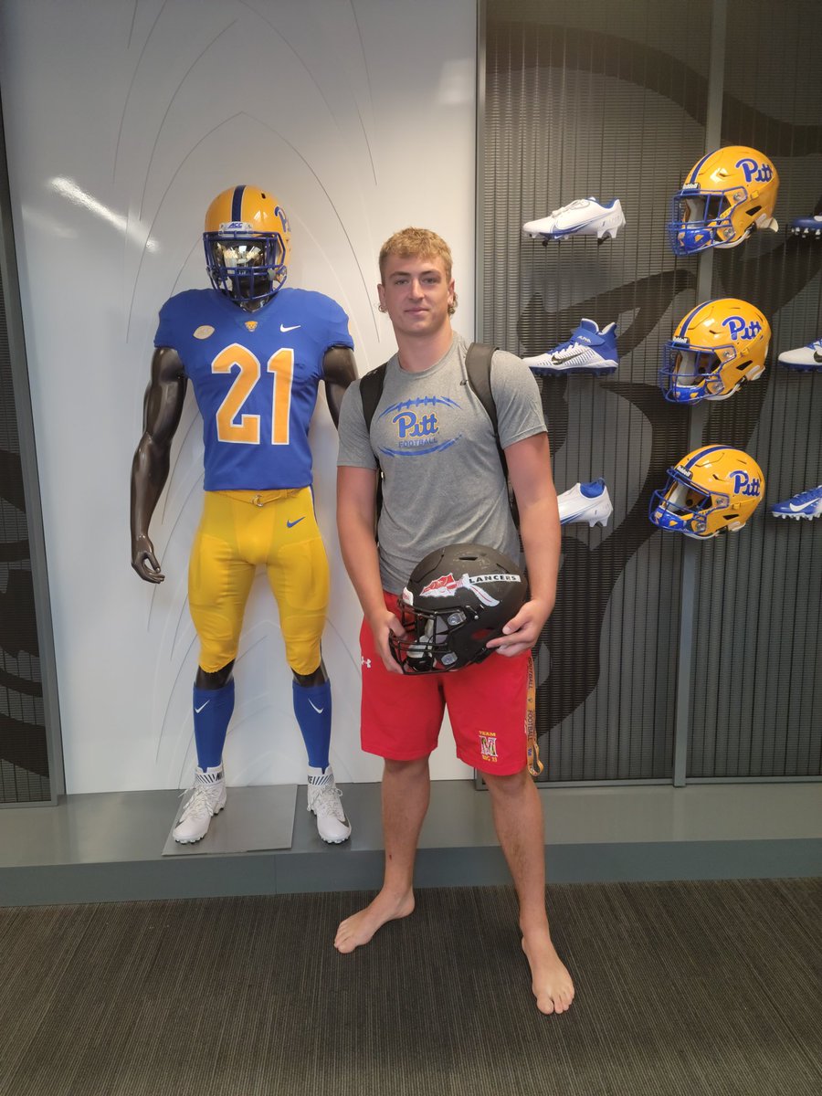 linganorefb's tweet image. This kid had himself a day: TD catches, pancake block, fastest 40 &amp;amp; an OFFER from U of Pitt💪 #BareFoot @cole__mitchell