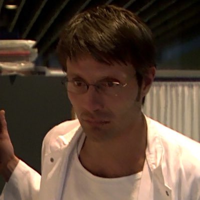 vagus_sweet's tweet photo. Goodnight 🌔#MadsMikkelsen https://t.co/w8bhbNYsSs