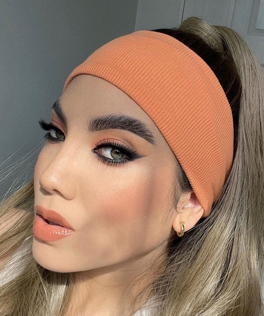 prepping skin to serve summer looks🍑🔥who's excited for summer?☀️✋
-
📸:mafemartino https://t.co/08XE0oORn9
