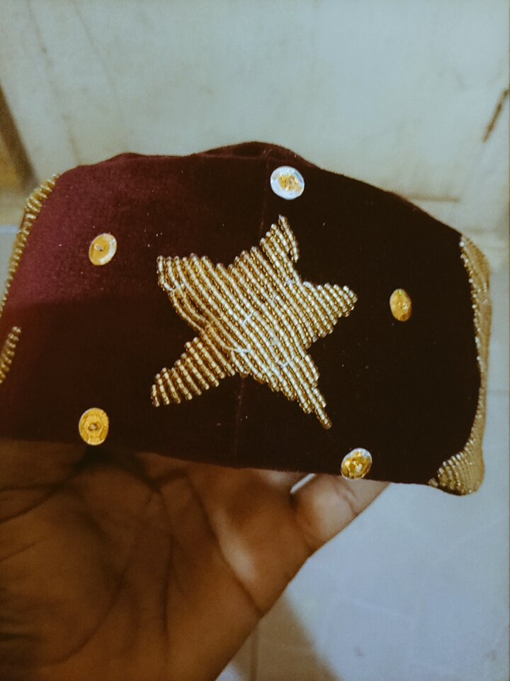 iam_micbright's tweet photo. It's the attention to details for me #BeadedCap #Handmade https://t.co/AfDrehMfkB