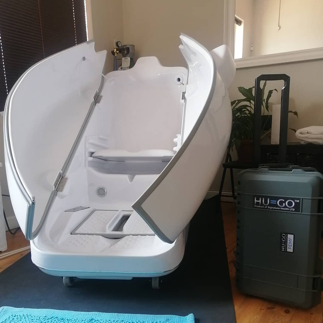 Mo_12_Sanu's tweet photo. I work with some of the best trainers in the game and when I heard about Hocatt it sounded like a game changer but after 30 minutes I was blown away. This machine has helped me recover quicker, sleep better and perform at the highest level. Check out @hocatt for yourself. #Hocatt https://t.co/BX6BVMQPKd
