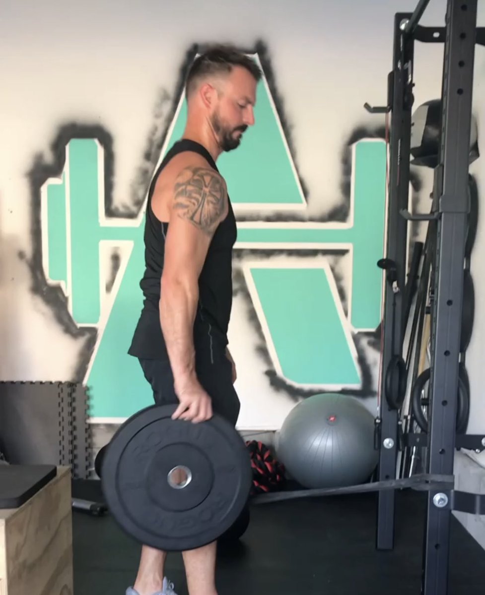airgyms's tweet photo. @Bodybuildingcom https://t.co/6QzW3oC2Yx