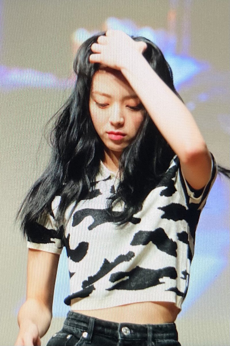 210620 아기인데 언니에요🥺
#ITZY #있지 #YUNA #유나
