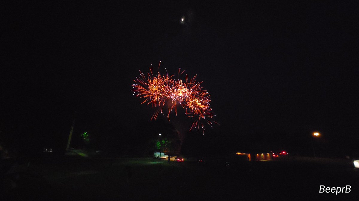 BeeprBuzz's tweet photo. I have a 10:43 min video coming that will prove the fireworks tonight were the best #Annapolis has ever seen. 

WOW! Absolutely stunning. Unique designs, all the colors, &amp; so full! 
💯👏👏👏👏

The First Annapolis #Juneteenth  2021  Parade &amp; Festival. 
@AnnapolisParade
#BeeprBuzz https://t.co/qQuOORuPgA