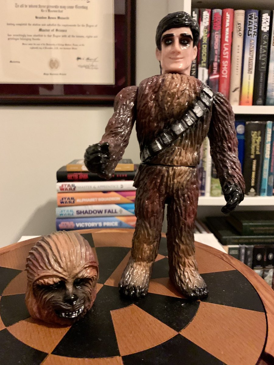 RT @TalkingBay94: Still one of the best things I’ve ever bought: a Peter Mayhew tribute figure. https://t.co/kqXzQwl4ge