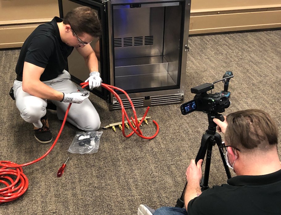 Perlick's tweet photo. Time for some Perlick #behindthescenes inspiration. These shots are from a recent product photo and video shoot for our new Commercial Nitro Beverage Kit at our headquarters in Milwaukee. ➡️ https://t.co/f1QZ5mMNdY
#productphotography #beveragedispensing #perlickcommercial https://t.co/8ewJ89yzHK