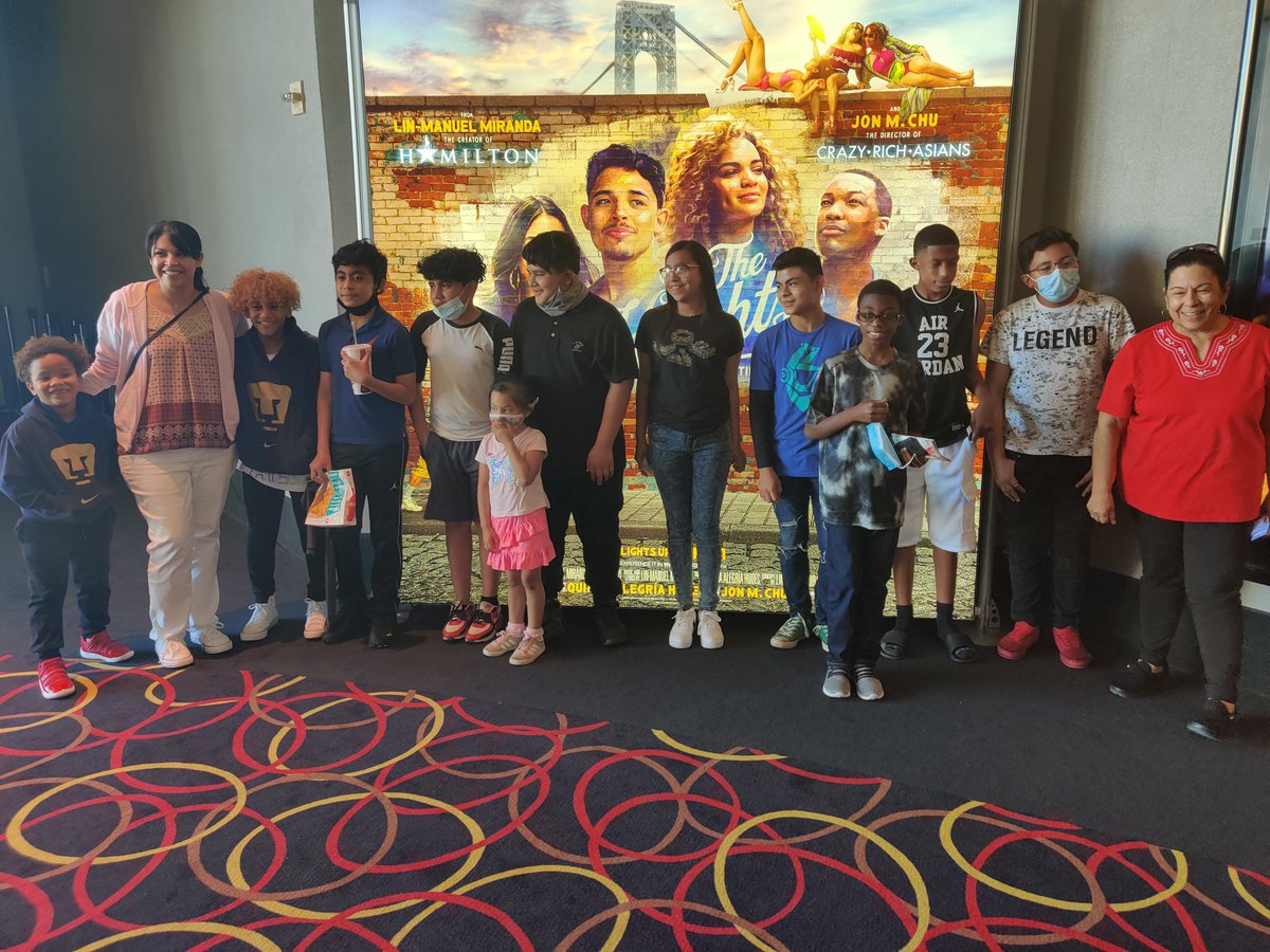 SantaMetroplex's tweet image. Students from David G. Burnet Elementary at a special showing of "In the Heights".