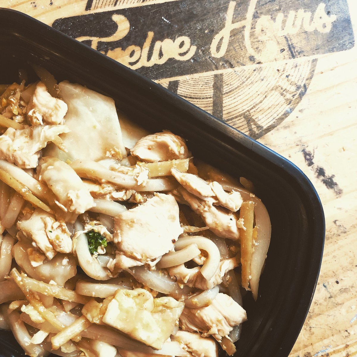 12hoursboston's tweet photo. Everyday is my Noodle’s Day 😆
.
.
#twelvehoursboston #asianfood #asianfusion #noodleandrice #noodlecafe #nom #yummy #lovetoeat #foodaddict #foodblog #bostoneats #bostonfoodies #foodstragram #takeoutfood #delivery #delicious #brightonma #watertown #newton #massachusetts #boston https://t.co/WANkwxV7DJ