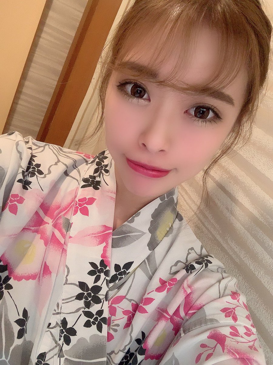 midori45t's tweet photo. ❤️‍🔥告知❤️‍🔥

来週の日曜日の浴衣撮影会👘
詳細がでました🤤

6部制の個撮です😘

1〜3部は名古屋城周辺🏯
4〜6部は大須周辺🍡
食べ歩きしたりもできるし自由に楽しめたらいいな🤤

https://t.co/GSyOxkmzeW

❤️本日の20:00ご予約開始です❤️

待ってるよ🥰 https://t.co/KpuNgYdP93