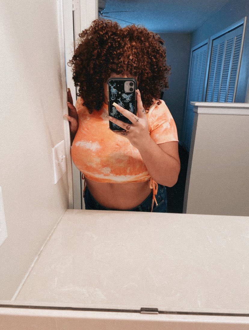 alexa_alisha's tweet photo. 🧡🦁🧡 #mombod https://t.co/iO8vWhn8vL