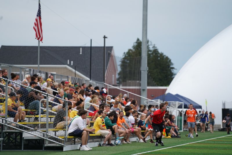 38' / Both sides continue to generate chances but the deadlock remains! This awesome crowd wants some Shockers goals to cheer...

0-0 / NYvHF #ShockersSoccer