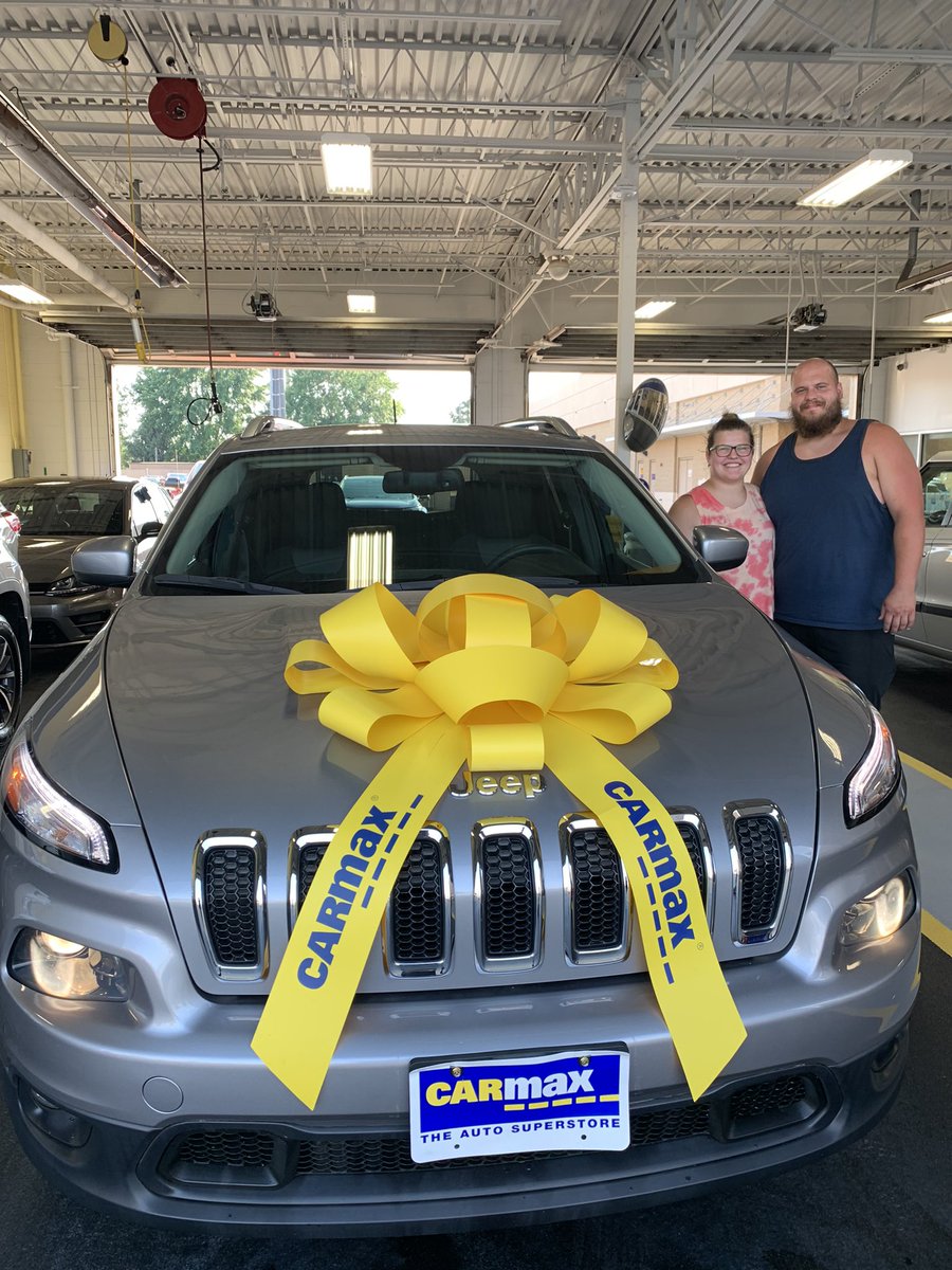 _brandiesel's tweet photo. We bought a car! So glad to have A/C again 😊 https://t.co/Mdoh6dnElg
