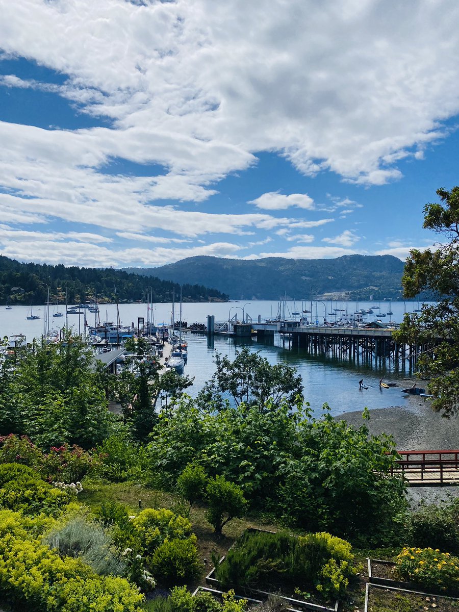 Celebrating our one year wedding anniversary in Brentwood Bay! Special place to reflect on quite the year. I’m a lucky guy! @jlwolford11 @CSaanich