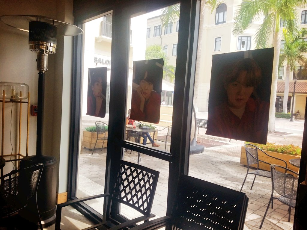 9_de_octubre's tweet photo. The @BTS_twt photo spot is so nice๐คฉ๐คฉ๐คฉ๐คฉ๐คฉ๐คฉ๐คฉ #BTS #BTSxMiami #EternalWithBTS @BTSCupsleeveUSA https://t.co/OYO76y0v3f