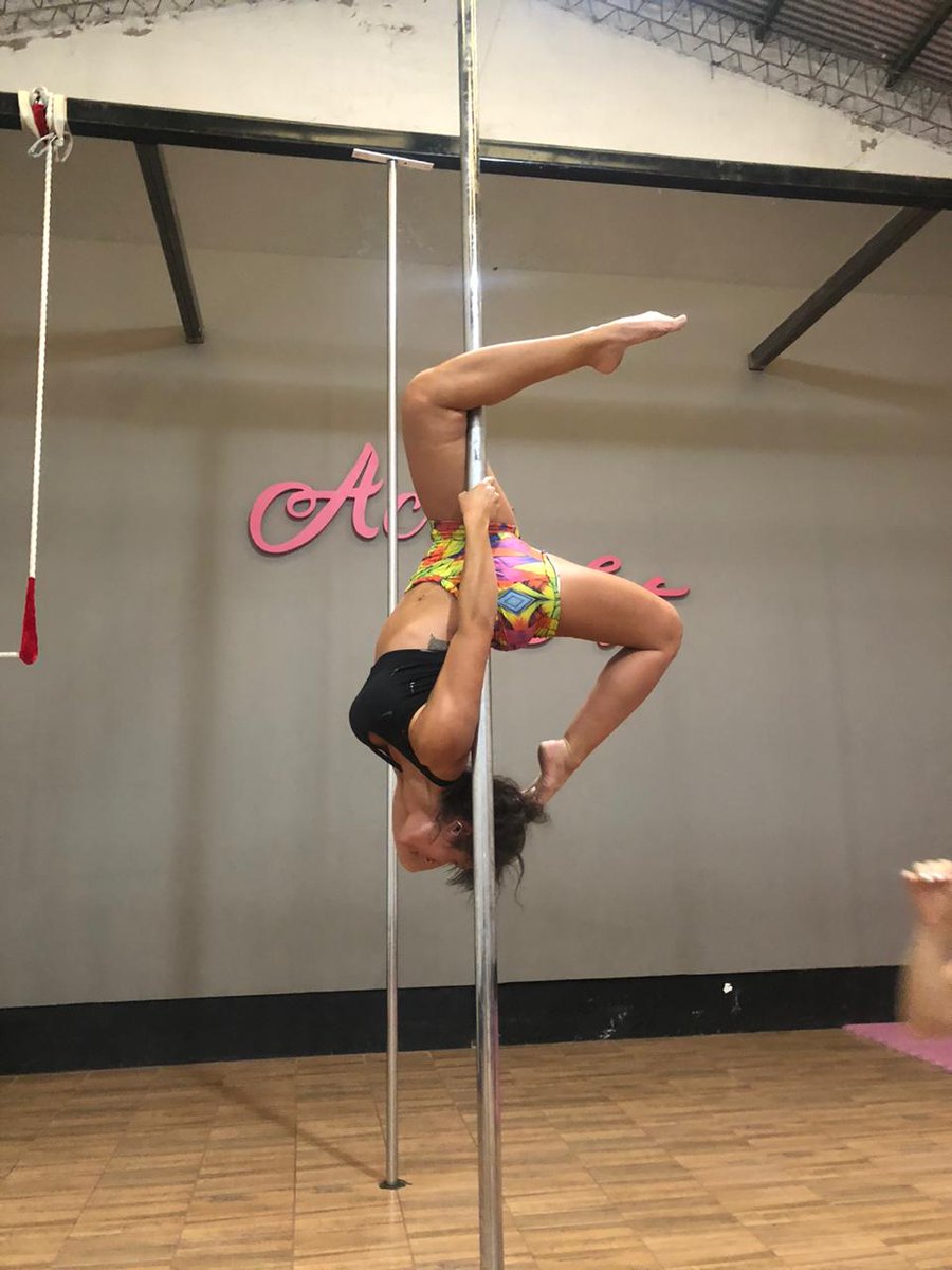 NaBeyourself's tweet photo. Si el camino es bello, no preguntemos a dónde va.
https://t.co/3V6Akzwr35
https://t.co/tQBGtLMFGb
#poledance #polefitnation #polelife #streetpole #poledancer #poleclass #polelife #poleathlete #poledancersofinstagram #poledancing #poleworkout #poledancenation #polelove #polesport https://t.co/382pfLCiCn