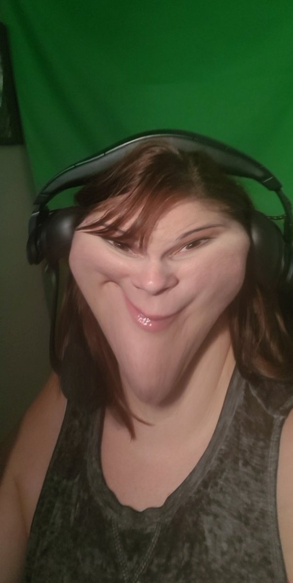 CovieXD's tweet photo. Why am I like this? 😂 come hang out for a bit and watch me scare myself. https://t.co/3isDVSEqtf https://t.co/hNVuq23GwX