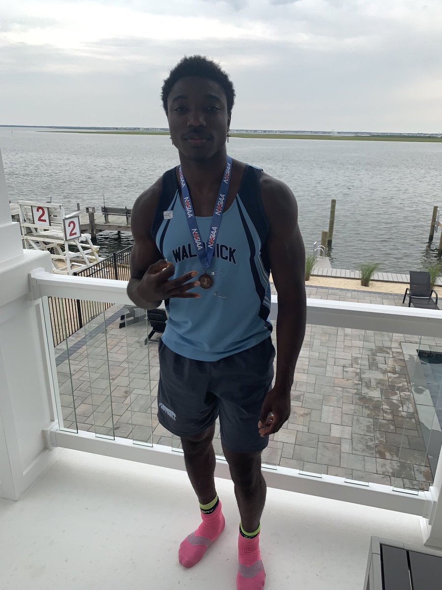 🚨🚨 School HISTORY alert 🚨 🚨 Rashawn Markman finishes 🥉overall at THE New Jersey State Championship (SMOC) in the triple jump!!  Way to go Rashawn.  Next stop:  Oregon for Nationals!! ⁦<a href="/Last0neBest0ne/">Last One Best One</a>⁩