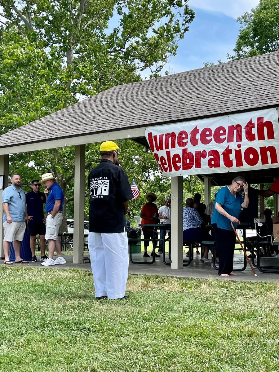 IsraelBaezaMO's tweet image. #Junetheenth celebration at Hubbard Park!

Today we celebrated the moment the Emancipation Proclamation ushered in the freedom of slaves throughout the United States in 1865. 

It was a pleasure to speak and honor the contributions of African Americans to our Country’s history.