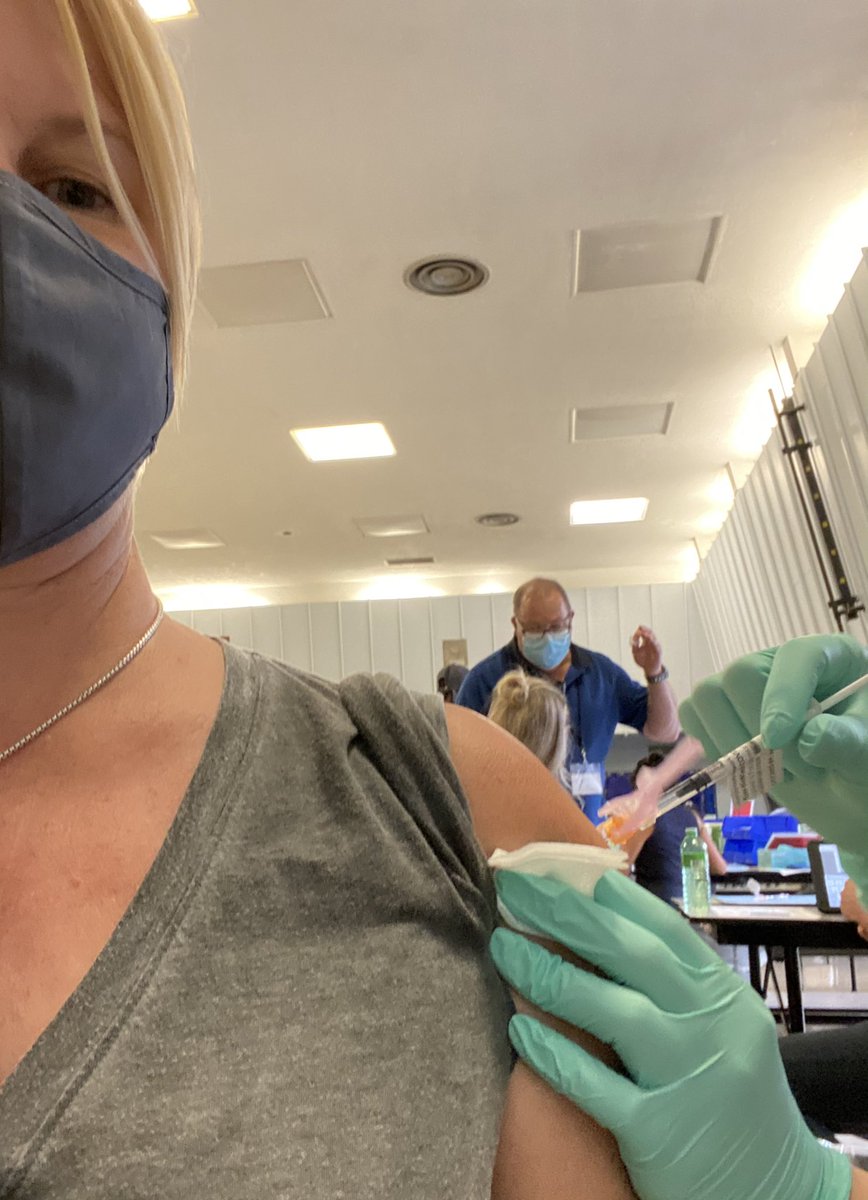 BenterBent's tweet photo. Thanks @VaxHuntersCan got my 2nd shot today! #secondshotsummer #PfizerVaccine #FullyVaccinated #GetVaccinated https://t.co/jrg8gv1bsL