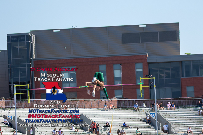 Lee's Summit, MOian, <a href="/LSHSBoysTrack/">LSHSBoysTrack</a> Nat Champ, <a href="/BaylorTrack/">Baylor Track & Field</a> Nat Champ/Record setter &amp; brand new pro <a href="/PUMARunning/">PUMA Running</a> <a href="/kcltft/">KC Lightfoot</a> Lightfoot is shooting 4 his 2nd straight #TeamUSA berth &amp; 1st Olympic Team now: NBCSN, Peacock App, or cable stream.nbcolympics.com/track-and-fiel… results.usatf.org