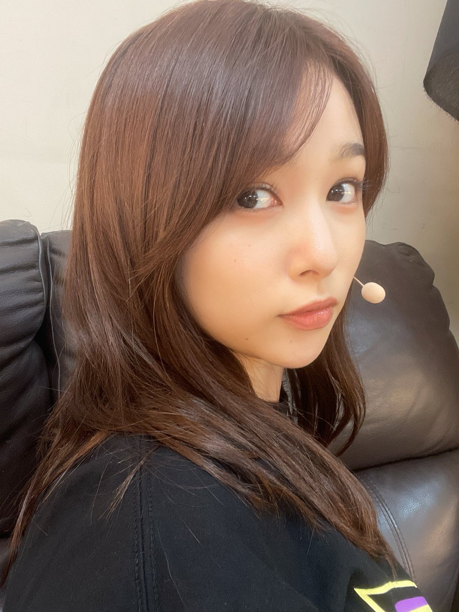 桜井日奈子 今日は鳥栖公演最終日 マチソワです 始まってしまえばあっという間で すでに少し寂しいですが いらしてくださる皆様に楽しんで頂けるようにみんなで頑張ります 17again