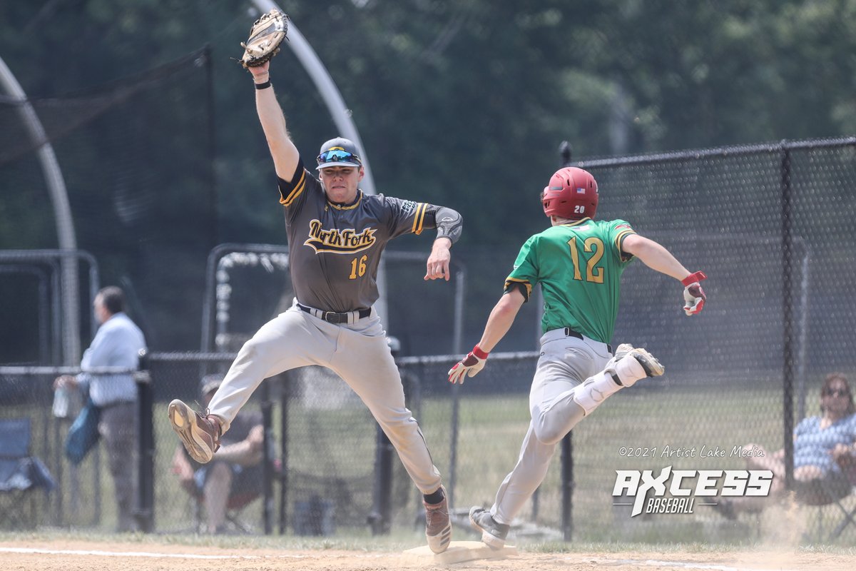 axcessbaseball's tweet photo. Today at Bellport High School, @ClippersHCBL won both games vs @NForkOspreys in the @HamptonsLeague. Next games are Sunday at 5pm in Bellport, Calverton & Westhampton Beach!
Click here for scores & schedules: https://t.co/UMxwFkexvN
#HamptonsBaseball #HCBL #LongIsland https://t.co/AunTI6tqzV
