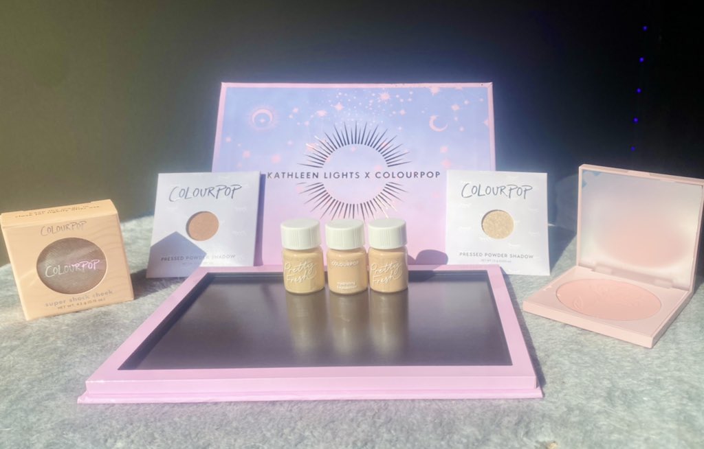 andriaartistry's tweet photo. Okay but this super shock highlighter “flexitarian” from @ColourPopCo is everything ✨ sooo glad @KathleenLights1 recommended it (and everything else) 😉😍

#makeup #makeupartist #bridalmakeup #Colourpop #LiuYuxLOREAL #gorgeous #beauty https://t.co/67lACrZT7O