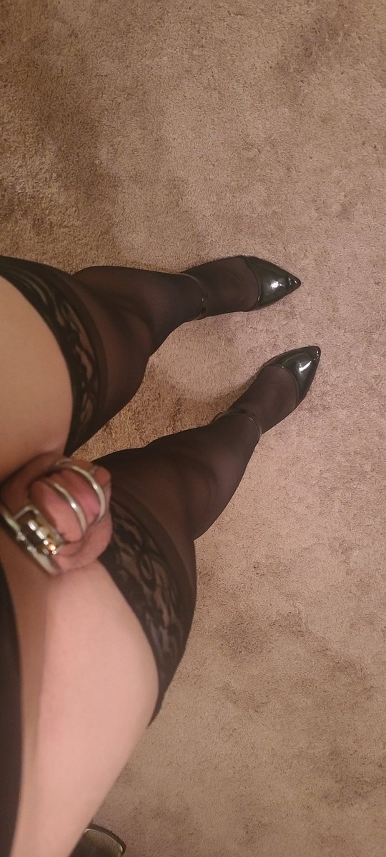 itsbrennaknight's tweet photo. Hey. Small clitty. 🤏😈🤷‍♀️😂 #sissy #crossdresser #femboy #sissyexposed #chastityshrinkage #ChastityKeyholder #sissylovescum #Sissyperfection #sissyfantasy #chastity #sissyexposure https://t.co/vdZMM1A9XQ
