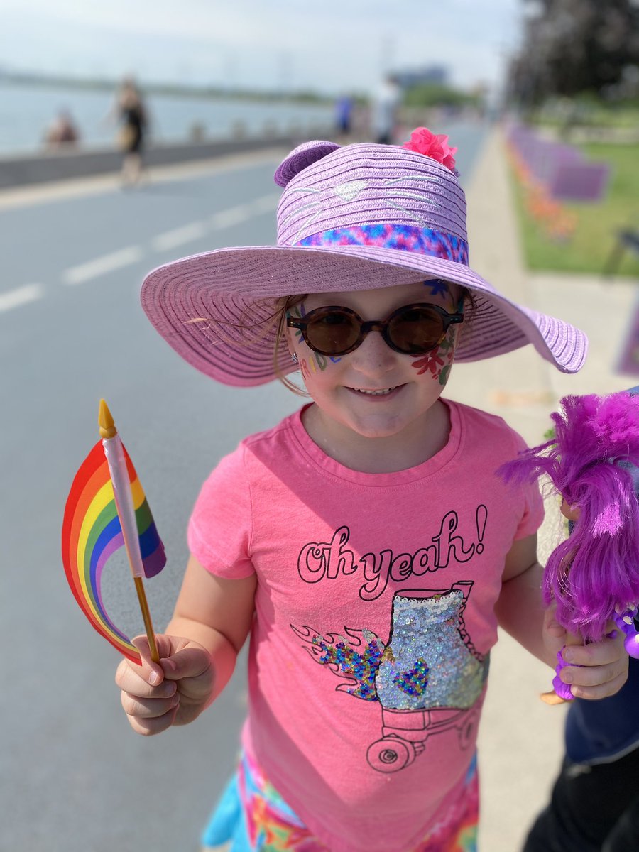 earlyyearspower's tweet photo. #BurlONCommunityPride🌈❤️🌈❤️ https://t.co/G9XI8AJPXx