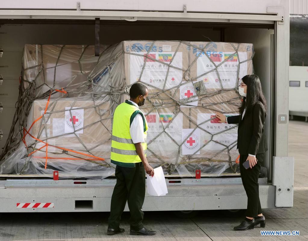 A batch of China's #Sinopharm COVID-19 #vaccines, donated by the Chinese Red Cross Society to its Ethiopian counterpart, arrived in Addis Ababa on Saturday. China has so far donated a total of 500,000 COVID-19 vaccine doses to Ethiopia. https://t.co/ctPATk64z8