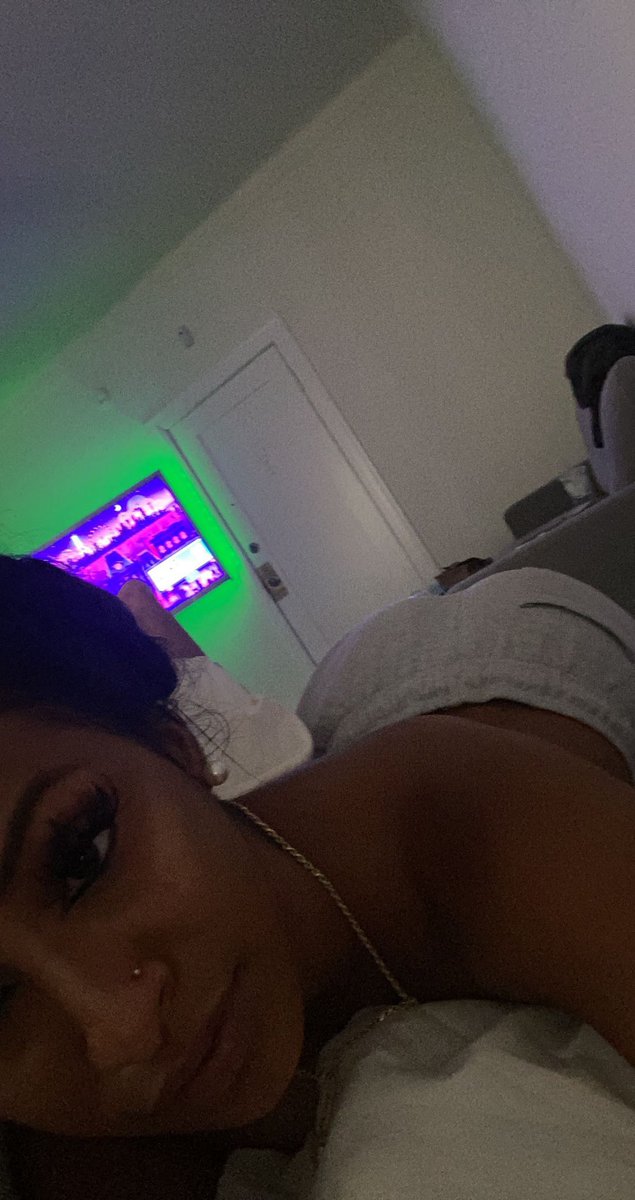 foreignnbrat's tweet photo. Relapse for me 🙈
Findom finD finsub humanatm #losangelesfindom #LAfindom whiteslave finbrat cashslave assworship addictedtodebt https://t.co/nfmVglIrr9