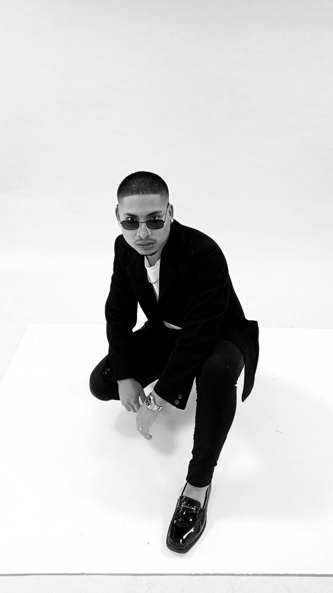 noemonserratok's tweet photo. Este negro bombón 😍 https://t.co/vsnr4351Xv