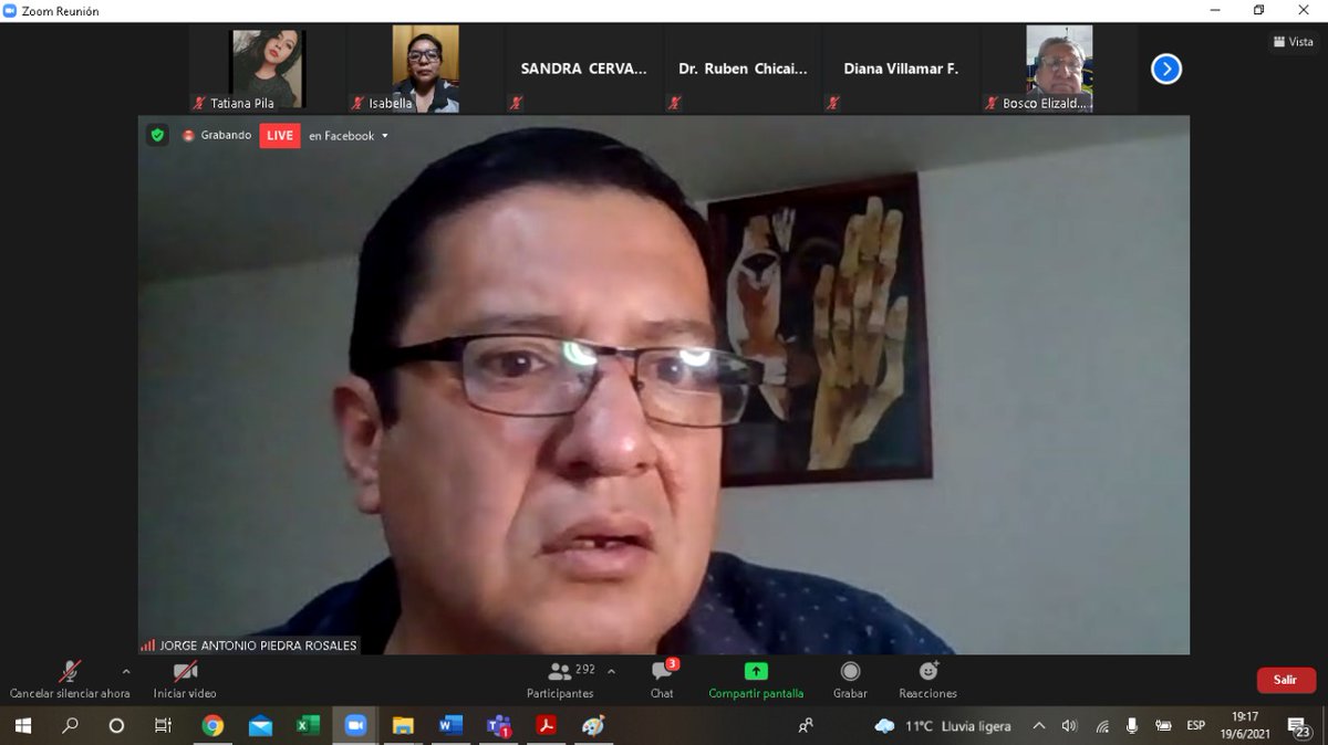 El Programa Barrios de Quito de la <a href="/DVSUCE/">Dirección de Vinculación con la Sociedad UCE</a> de <a href="/lacentralec/">Universidad Central del Ecuador</a>, hoy sábado a las 19h00, inauguró varios proyectos de vinculación, entre ellos <a href="/YoEmprendoUCE/">YoEmprendoUCE</a> 
#SoyVinculación
#TrabajoSocial
<a href="/fiquce/">FIQ - UCE - Quito</a>
<a href="/ucefacso/">FACSO - UCE</a>