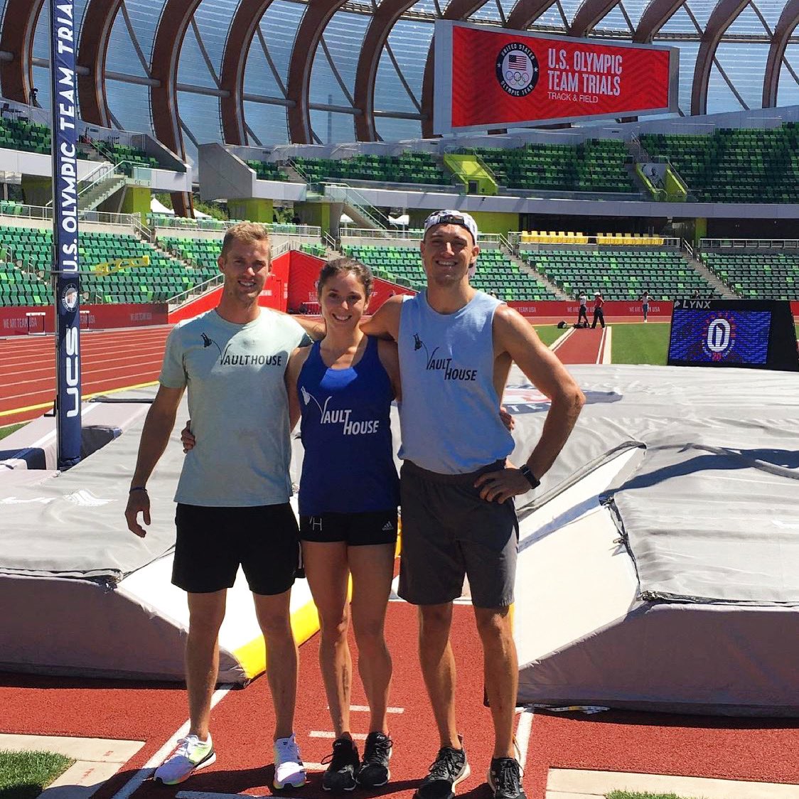 Our very own Austin Miller and Scott Houston are advancing to finals in the pole vault of the US trials on Monday! 

#DefendTheTeam x #GoHPU