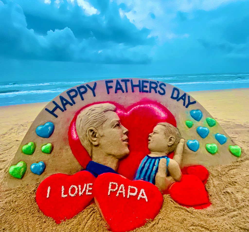 sudarsansand's tweet photo. #HappyFathersDay⁠ ⁠⁠ My SandArt at Puri beach In Odisha . #ILovePapa https://t.co/ObQWJdQMlp
