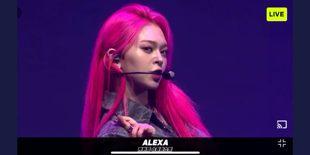 kittyvillian's tweet photo. MA'AM WHO ALLOWED YOU TO LOOK THIS STUNNING??! 😩
#ALEXA_ZB @AleXa_ZB https://t.co/DzaLwzzyRT