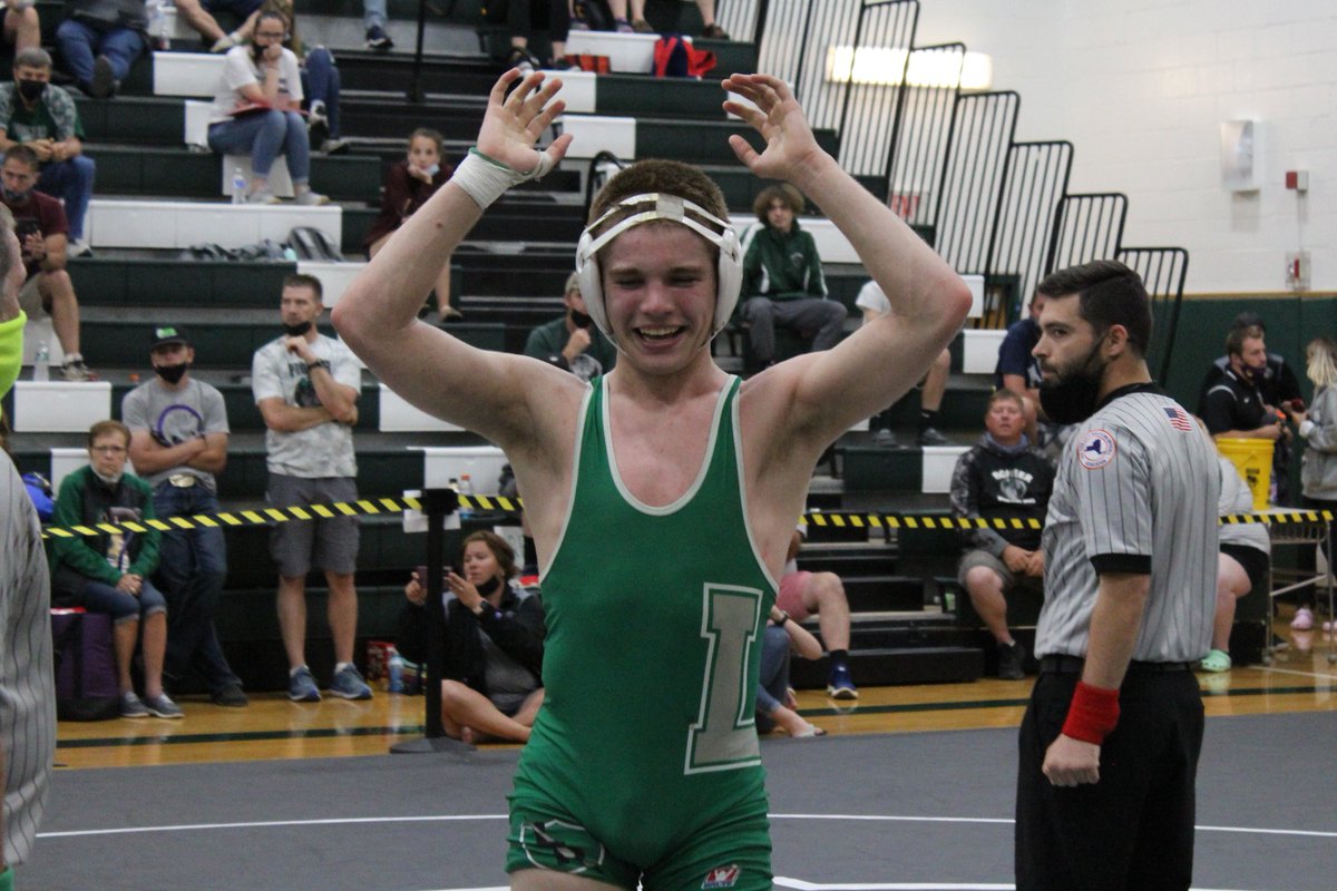 c_edwards157's tweet photo. 2021 Section VI Champion. https://t.co/QlpF4BHx6P