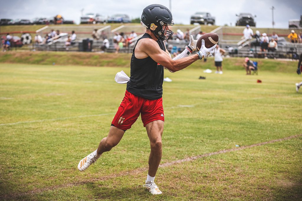 NicolasRaum's tweet image. Good day of 7on7 with @wcsRHSfootball. Went 5-1 and scored 7 touchdowns. #G2BARR