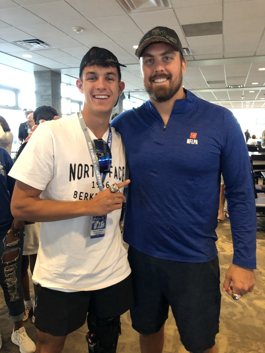 Chilli__Lorenz's tweet photo. What a very, very successful day, and an even more successful visit! Thank you to @AF_Football @CoachAC3 @CoachLobotzke @CoachTCalhoun for hosting me! 🥳📍also a big shoutout to @BenGarland63 for an awesome speech on being a leader!! ⚡️ BOLTS UP ⚡️ https://t.co/xKmlyR6MZ9