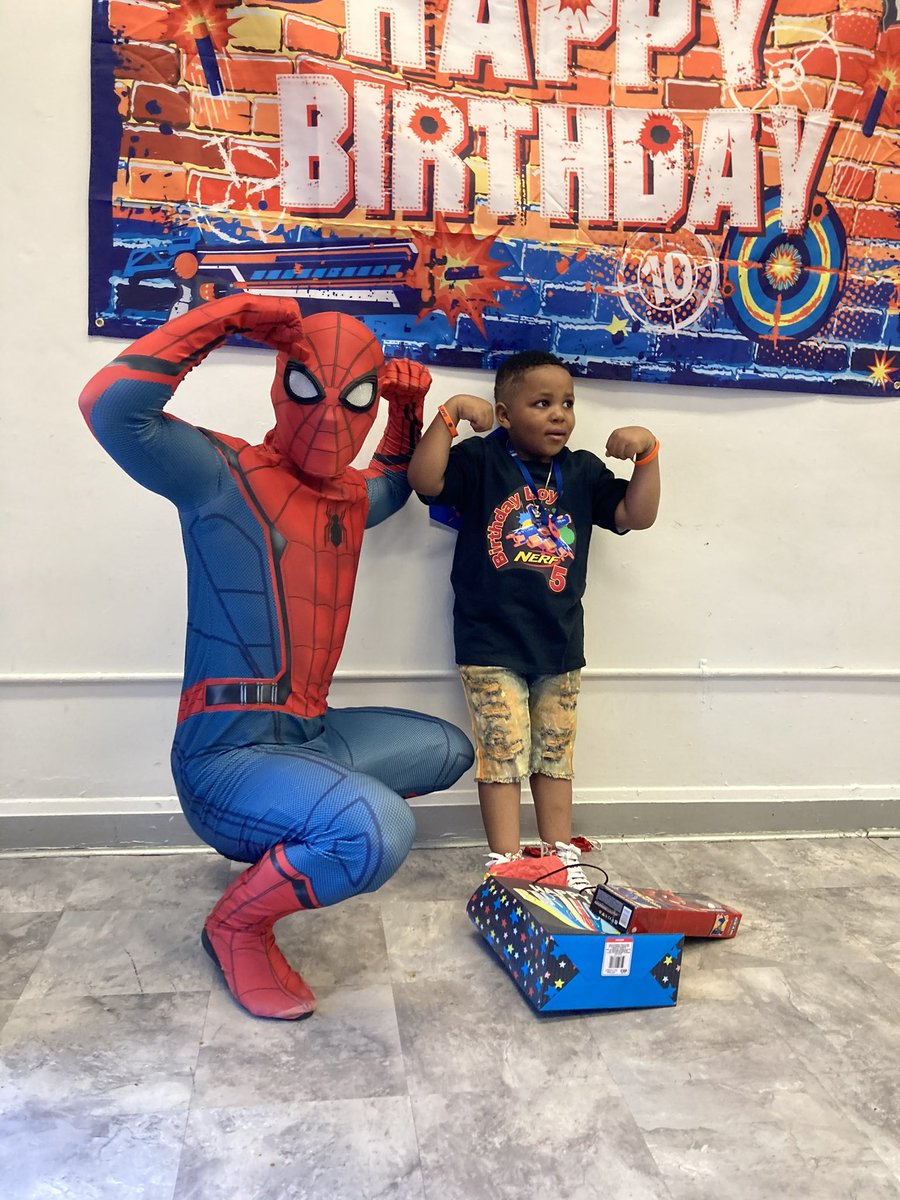 DanceCharacter5's tweet photo. Happy birthday 🎂🎉🎈🎊 baby Jace! Book @dance_characters for your next event or special day! #DanceCharacters #Dance #Characters #BirthdayParty #Birthday #Party #Parties #Events #GenderReveals #Gender #Reveal https://t.co/nwgxOuFEfR 312-600-3262 https://t.co/AAedKlcczm