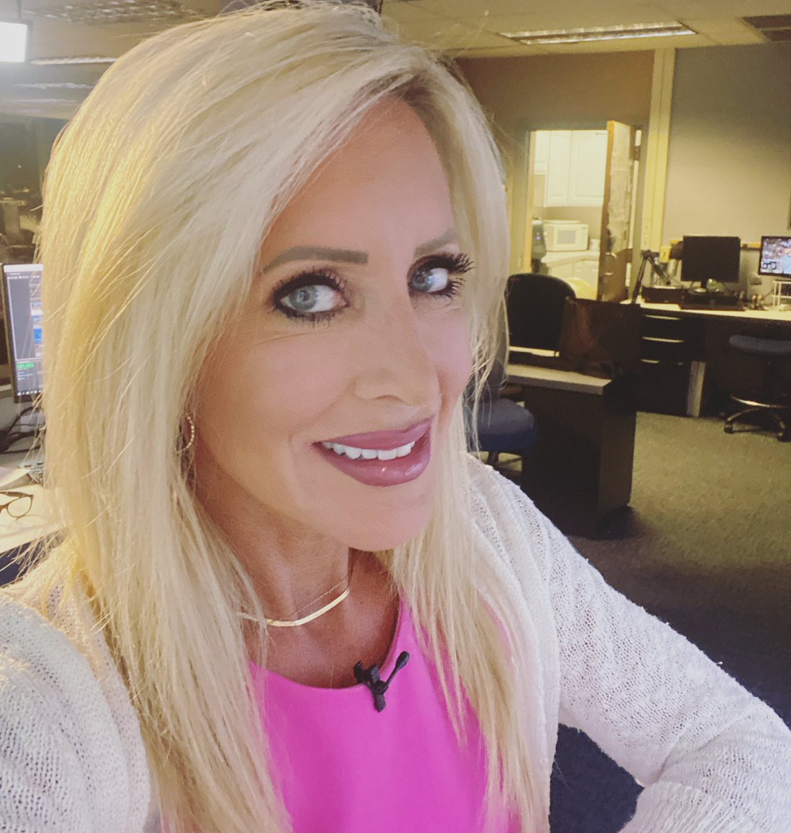 Tell the true… doesn’t it feel like summer already?  @fox8newscleveland we’re in the batters-box…up after the ballgame!