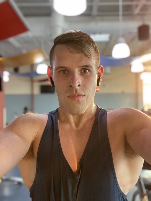 The more i give into this lifestyle the more I become obsessed with what I have to do! Can&rsquo;t stop till<a href="/tag/bodybuilding"class="tags"><span>#bodybuilding</span></a><a href="/tag/legday"class="tags"><span>#legday</span></a><a href="/tag/lifestyle"class="tags"><span>#lifestyle</span></a><a href="/tag/passion"class="tags"><span>#passion</span></a><a href="/tag/classic"class="tags"><span>#classic</span></a>