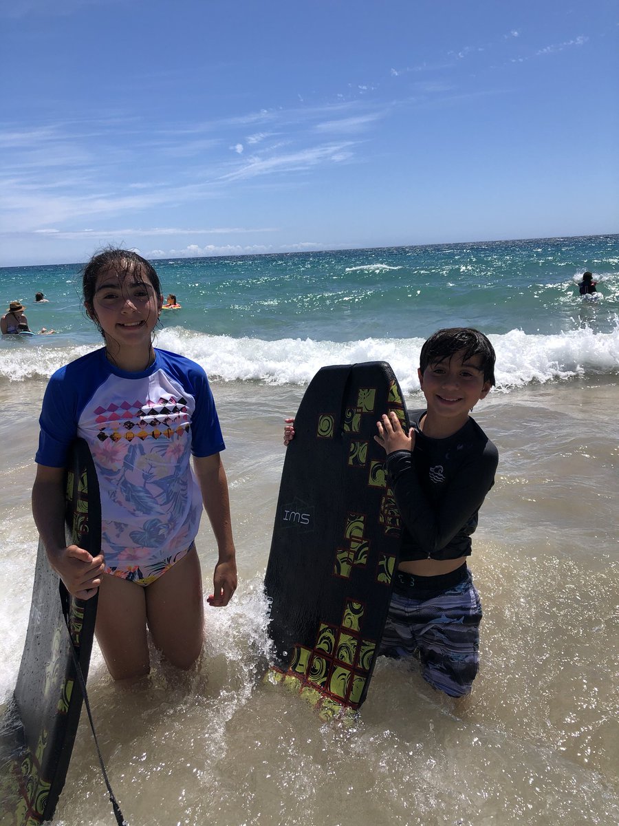 AVIDCoyotes's tweet photo. Dani and Robby living their best life in Kona, Hawaii #PinonHillsLovesYourFace #livelovesummer #BetterTogether https://t.co/MKarIQvvz3