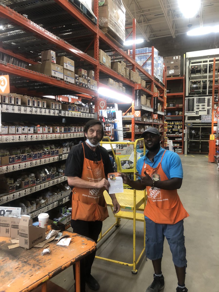 Junior was recognized on Tuesdays store walk with <a href="/crystal_hanlon/">Crystal</a> .Today he paid it forward by giving his first Homer award to dave knowing that it would not be possible without his hard work. <a href="/JasonArigoni/">Jason Arigoni</a> <a href="/NicoletteH17/">Nicolette Harris</a> <a href="/THDNathaniel/">Nathaniel Royer</a> #leadership <a href="/BazileJnrb/">Junior BAZILE Jnrb</a>