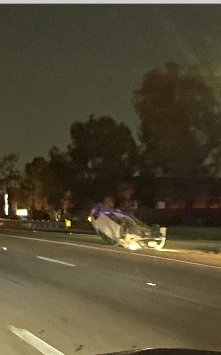Detective_MJ's tweet photo. Auto accident on I-5 north, a car accident that is flipped upside down.  May the lord help them; I hope the passengers were OK. #Accident #PhotoAccident #AutoAccident #PrivateInvestigator #I5North #BlueSystemsInterNational https://t.co/djClkLb3Gk