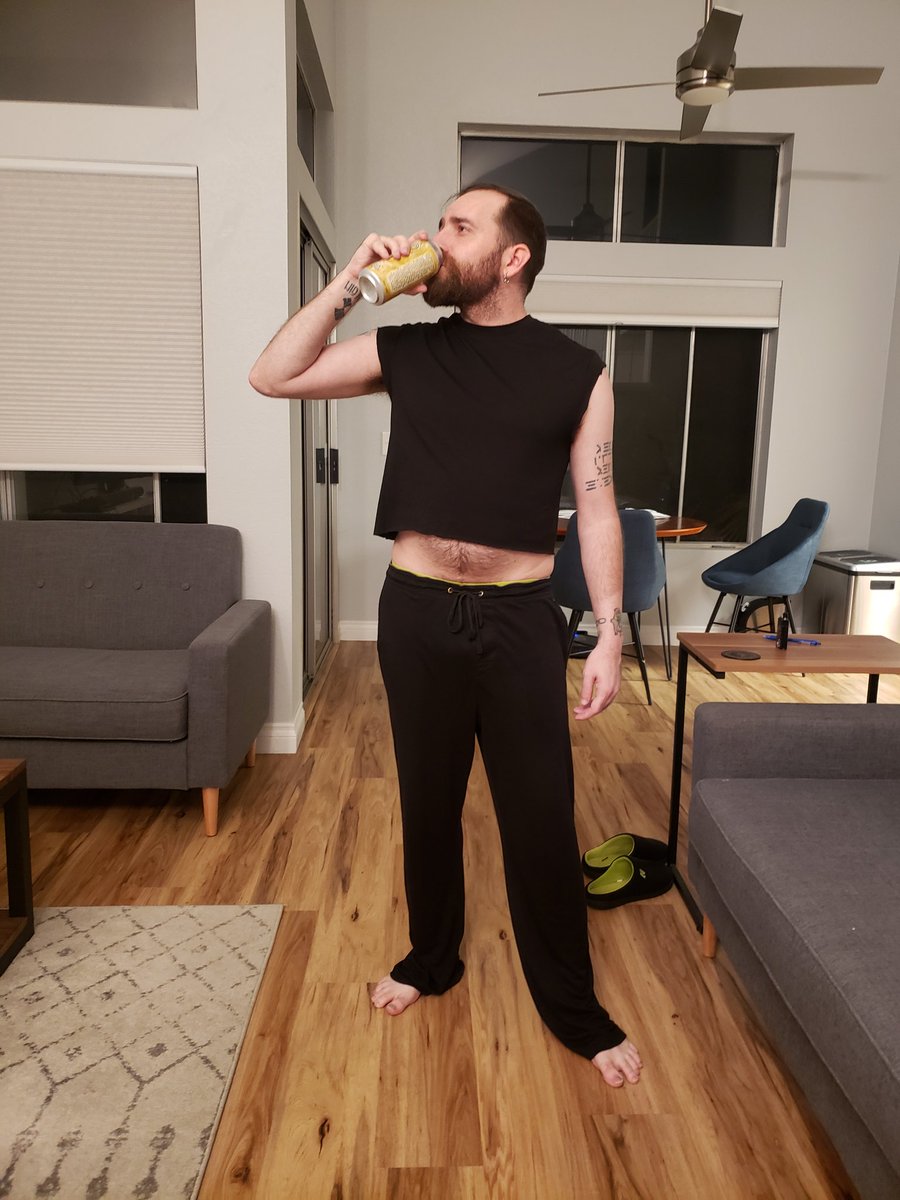 eldritch_sky's tweet photo. We're takin' it back. CROP TOP SUMMER BAYBEEE!

https://t.co/WfKCepFjtQ https://t.co/sWkkrYmSgJ